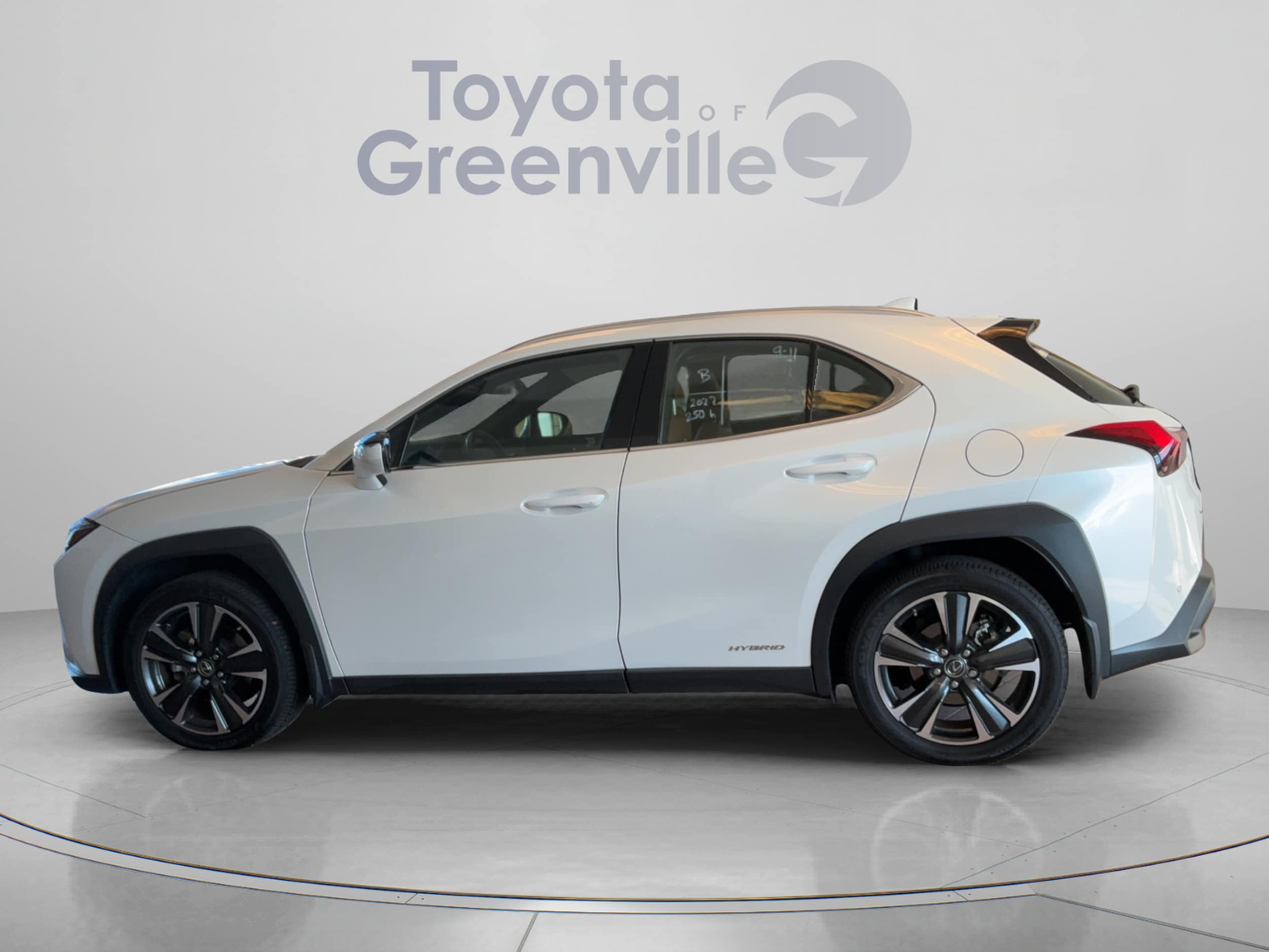 lexus ux hybrid 2022 JTHX9JBH9N2061175 image lexus ux hybrid 2022 JTHX9JBH9N2061175 image